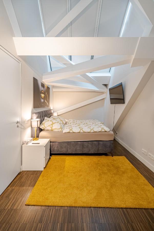 Luxus Penthouse Am Kurfuerstendamm เบอร์ลิน ภายนอก รูปภาพ